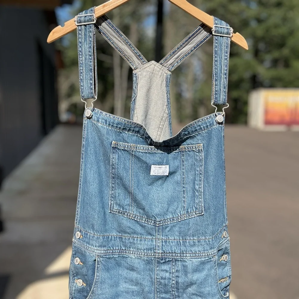 Vintage Levi's Blue Denim Women's Shortalls XL